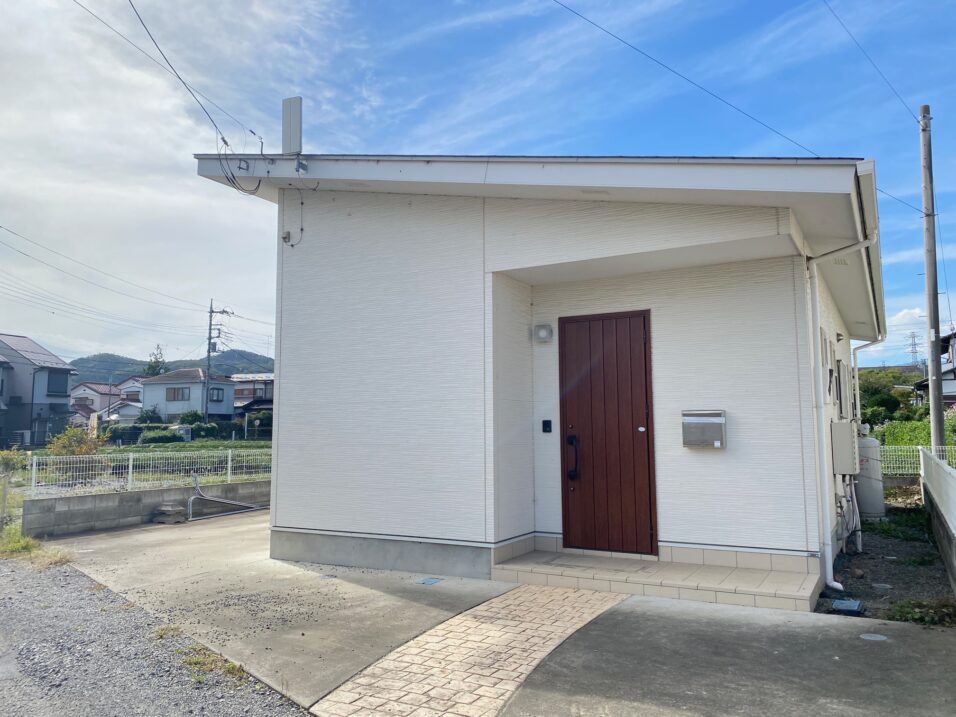 駅まで徒歩4分　2LDK平屋　庭で家庭菜園